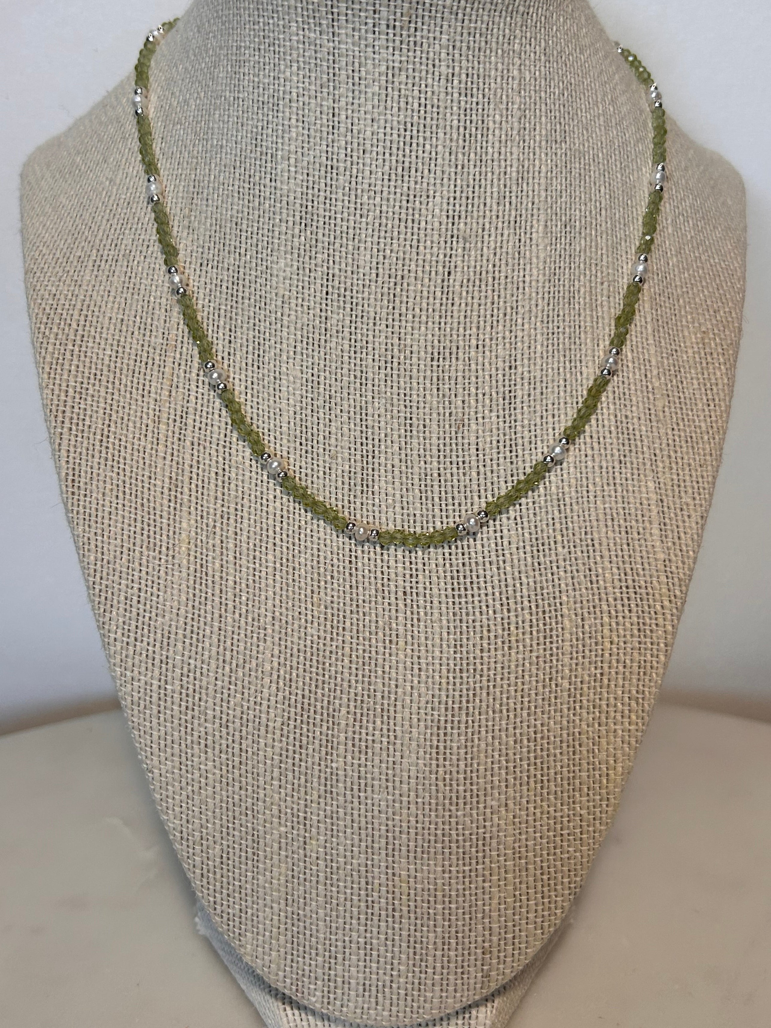 AUGUST - NECKLACE