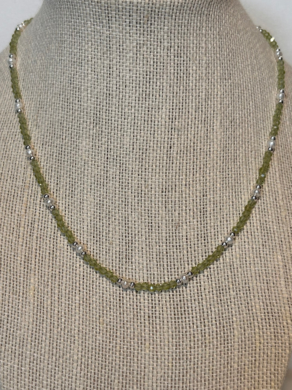 AUGUST - NECKLACE