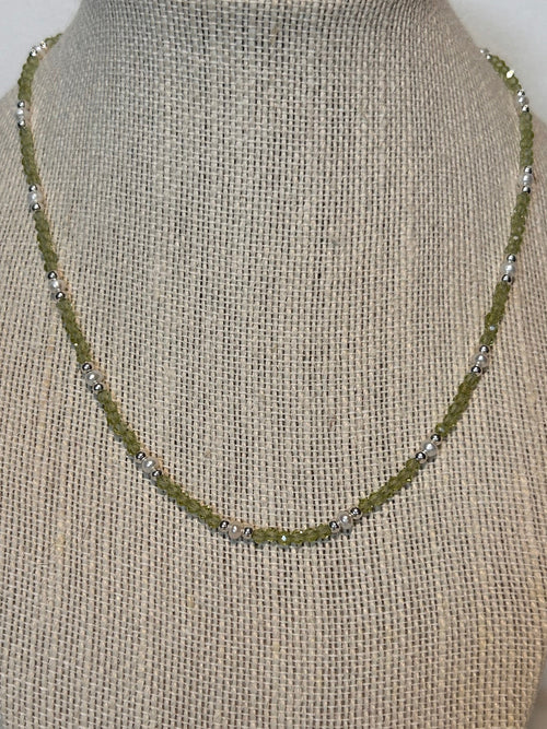 AUGUST - NECKLACE