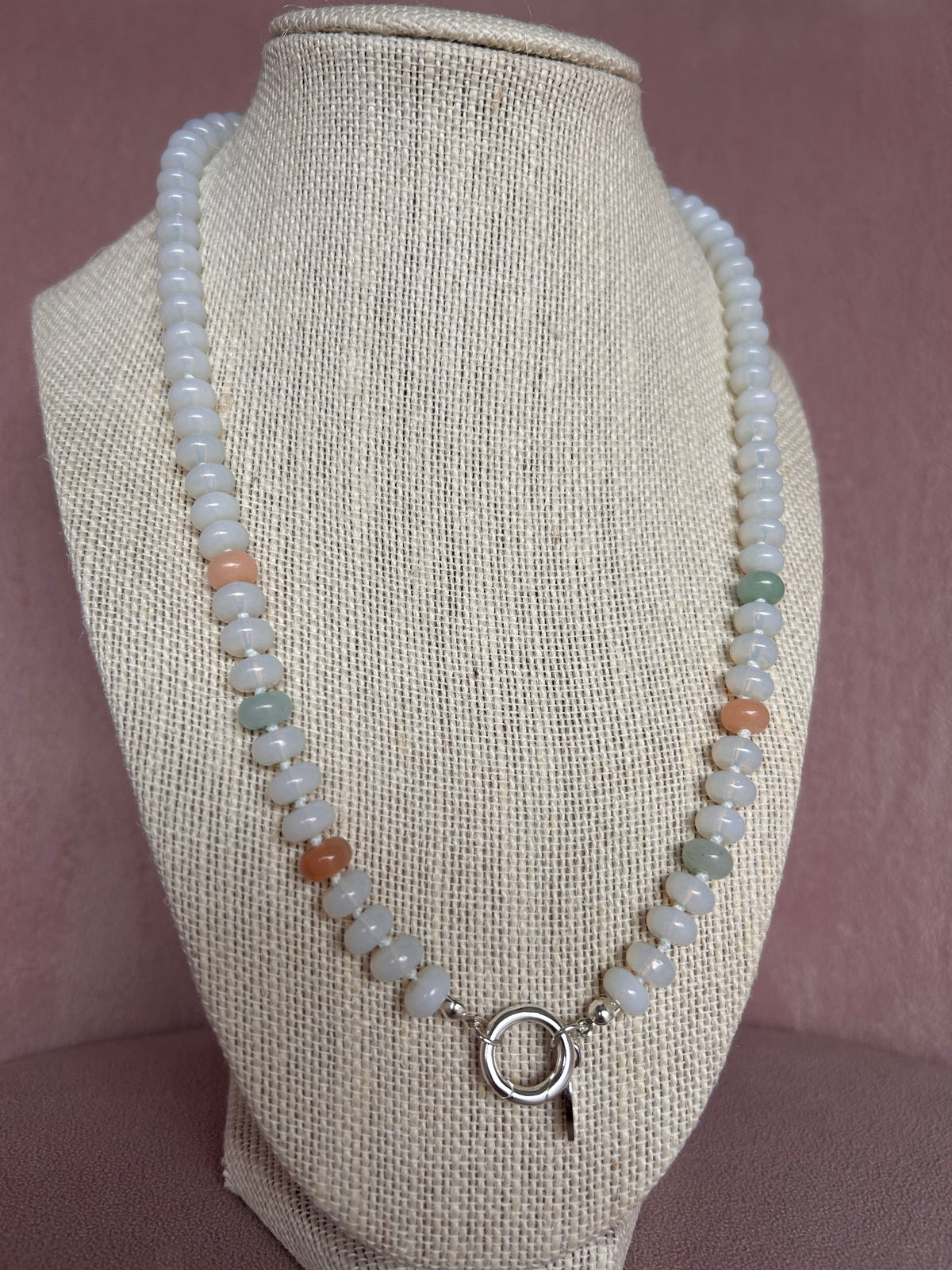 GLOW NECKLACE