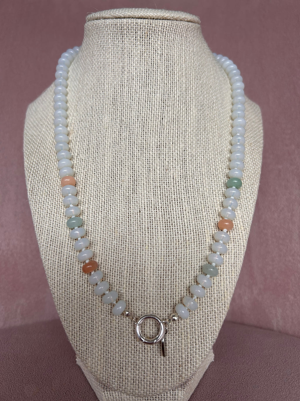 GLOW NECKLACE