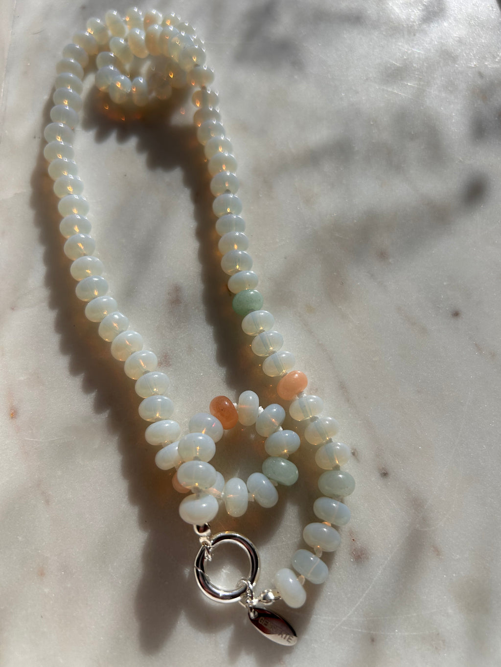 GLOW NECKLACE