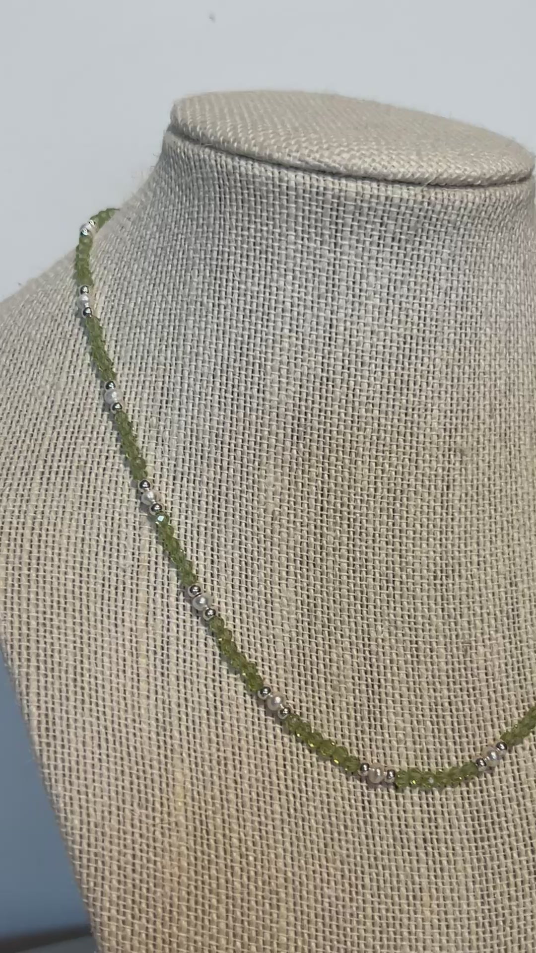 AUGUST - NECKLACE